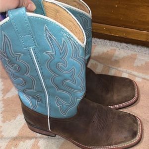 Women’s Laredo cowgirl boots
